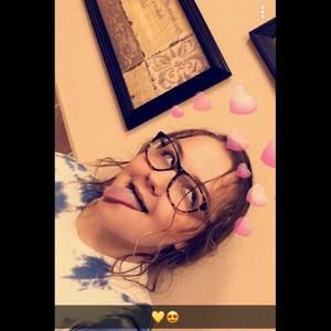 Meet your Posher, Caitlyn